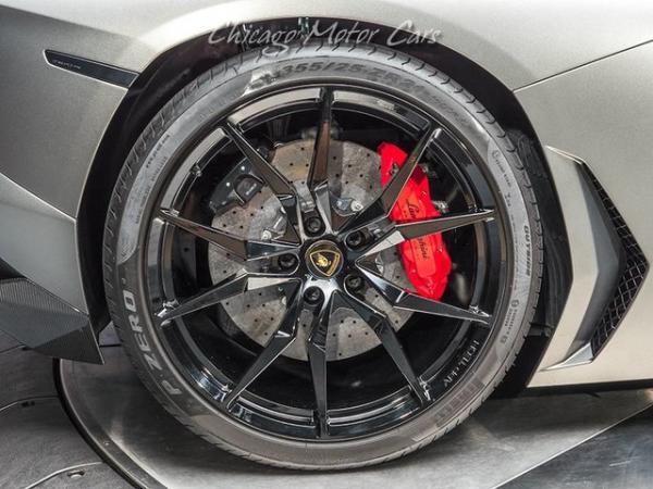 Used-2015-Lamborghini-Aventador-Roadster-LP700-4