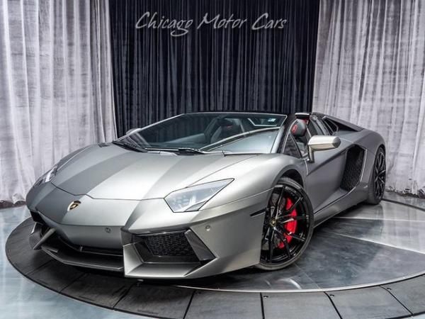 Used 2015 Lamborghini Aventador Roadster LP700-4 for sale Sold at Chicago Motor Cars in West Chicago IL 60185 4
