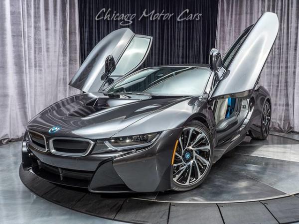 Used 2015 BMW i8 Coupe MSRP $148,295 for sale Sold at Chicago Motor Cars in West Chicago IL 60185 3
