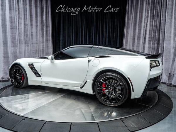 Used 2015 Chevrolet Corvette Z06 2LZ for sale Sold at Chicago Motor Cars in West Chicago IL 60185 3