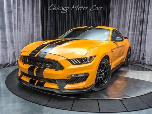 Used 2018 Ford Mustang Shelby GT350 *559 MILES* for sale Sold at Chicago Motor Cars in West Chicago IL 60185 2