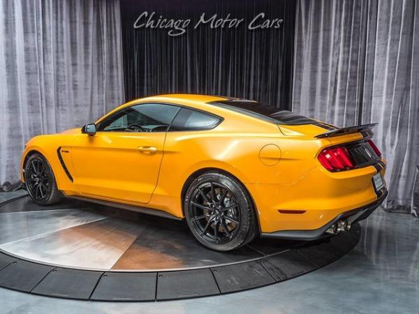 Used 2018 Ford Mustang Shelby GT350 *559 MILES* for sale Sold at Chicago Motor Cars in West Chicago IL 60185 3