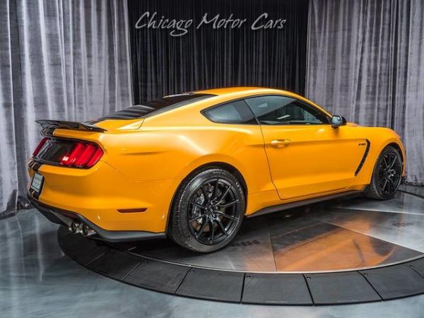 Used 2018 Ford Mustang Shelby GT350 *559 MILES* for sale Sold at Chicago Motor Cars in West Chicago IL 60185 5