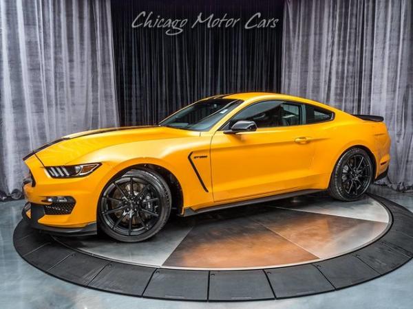 Used 2018 Ford Mustang Shelby GT350 *559 MILES* for sale Sold at Chicago Motor Cars in West Chicago IL 60185 1