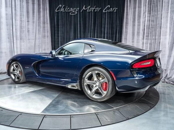 Used 2014 Dodge SRT Viper GTS MSRP $134,580+ for sale Sold at Chicago Motor Cars in West Chicago IL 60185 3