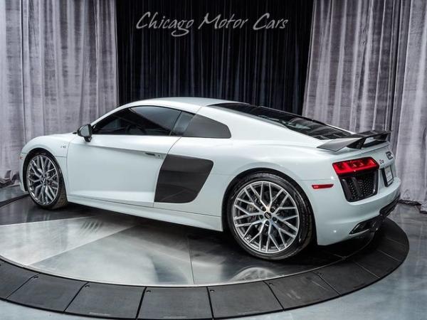 Used 2017 Audi R8 Coupe V10 Plus MSRP $202,590+ for sale Sold at Chicago Motor Cars in West Chicago IL 60185 3