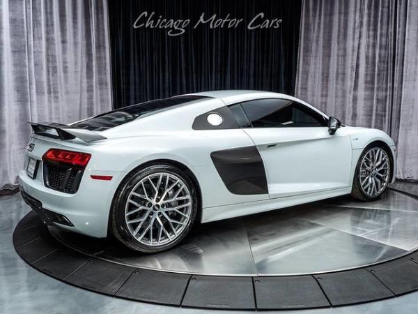 Used 2017 Audi R8 Coupe V10 Plus MSRP $202,590+ for sale Sold at Chicago Motor Cars in West Chicago IL 60185 5