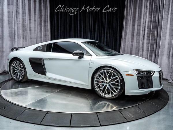 Used 2017 Audi R8 Coupe V10 Plus MSRP $202,590+ for sale Sold at Chicago Motor Cars in West Chicago IL 60185 6