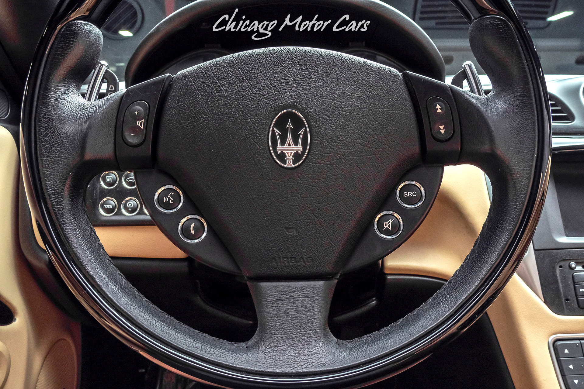 Used-2013-Maserati-GranTurismo-Convertible-16K-MILES-20-INCH-TRIDENT-WHEELS-GLOSS-BLACK-TRIM