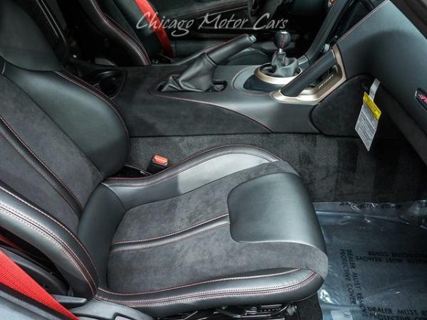 Used-2016-Dodge-Viper-ACR-ONLY-33-MILES