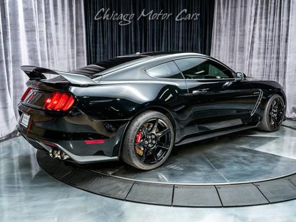 Used-2016-Ford-Mustang-Shelby-GT350R