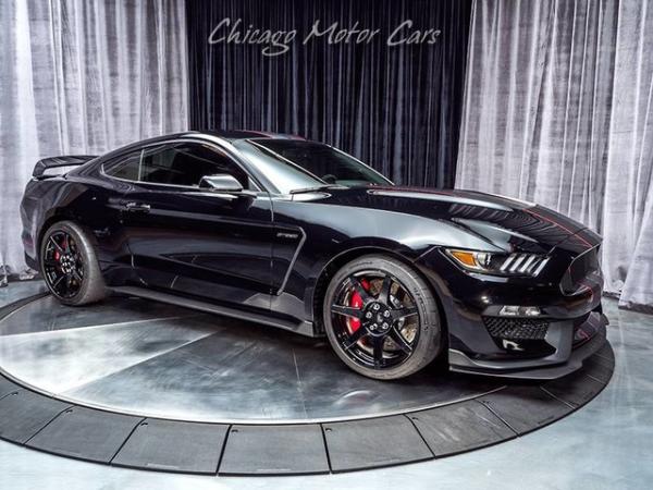 Used-2016-Ford-Mustang-Shelby-GT350R