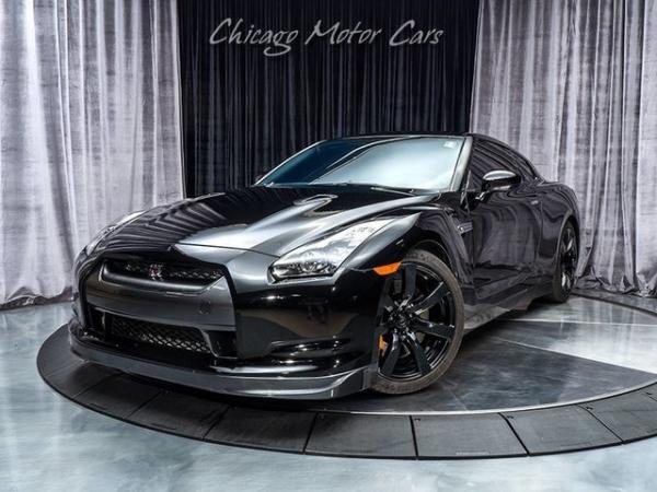 Used-2010-Nissan-GT-R-Premium