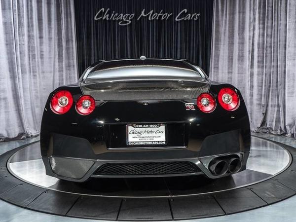 Used 2010 Nissan GT-R Premium for sale Sold at Chicago Motor Cars in West Chicago IL 60185 4