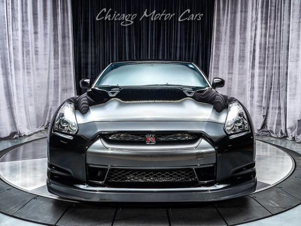 Used-2010-Nissan-GT-R-Premium