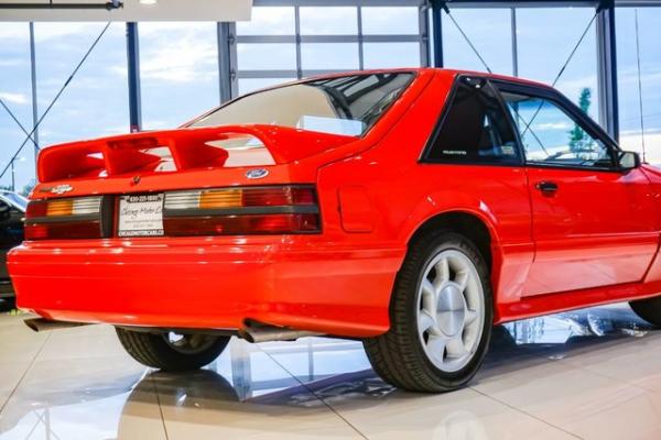 Used-1993-Ford-Mustang-Cobra-SVT