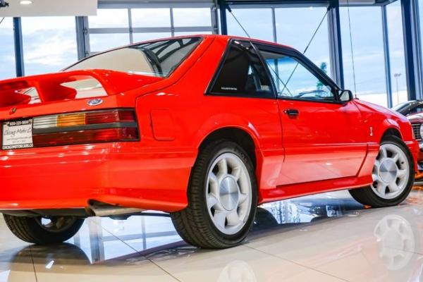 Used-1993-Ford-Mustang-Cobra-SVT