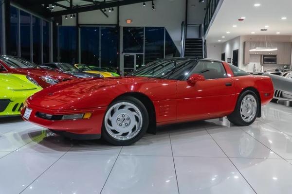 Used 1991 Chevrolet Corvette Coupe for sale Sold at Chicago Motor Cars in West Chicago IL 60185 2
