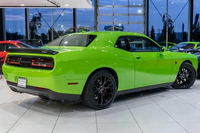 Used-2015-Dodge-Challenger-SRT-Hellcat-ONLY-1300-MILES