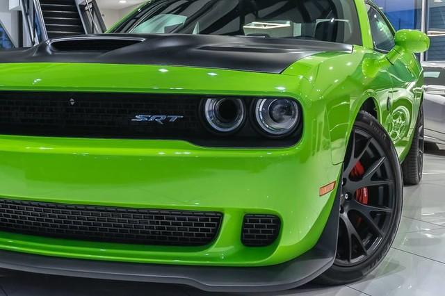 Used-2015-Dodge-Challenger-SRT-Hellcat-ONLY-1300-MILES