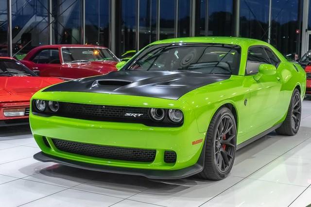 Used-2015-Dodge-Challenger-SRT-Hellcat-ONLY-1300-MILES