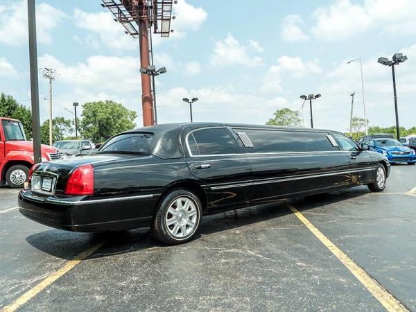Used 2007 Lincoln Town Car Executive STRETCH LIMOUSINE! for sale Sold at Chicago Motor Cars in West Chicago IL 60185 5