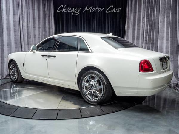 Used 2014 Rolls-Royce Ghost Sedan MSRP $322,675+ for sale Sold at Chicago Motor Cars in West Chicago IL 60185 3