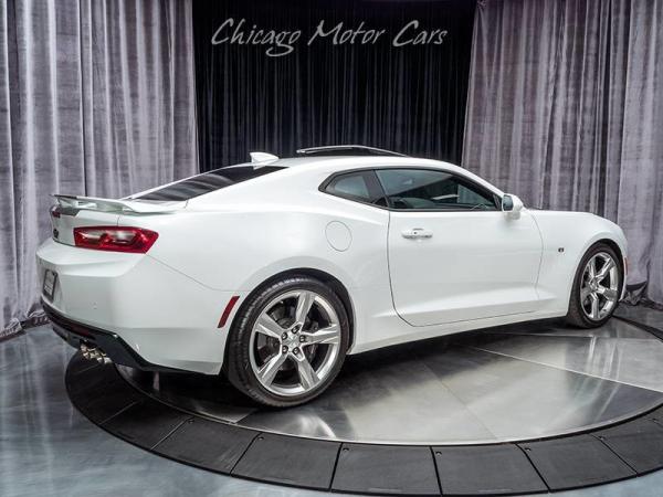 Used 2017 Chevrolet Camaro SS for sale Sold at Chicago Motor Cars in West Chicago IL 60185 5