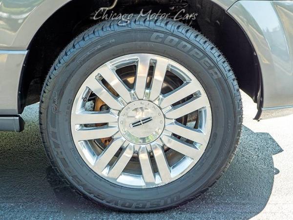 Used-2012-Lincoln-Navigator