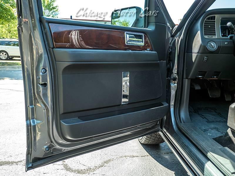 Used-2012-Lincoln-Navigator