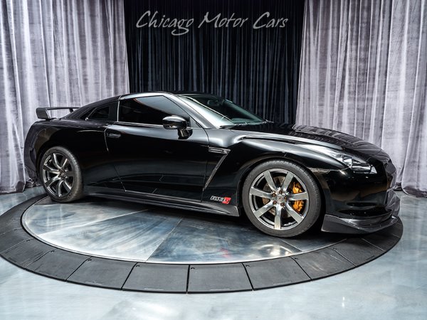 Used 2009 Nissan GT-R Premium ALPHA 9 (876+ WHP) for sale Sold at Chicago Motor Cars in West Chicago IL 60185 6