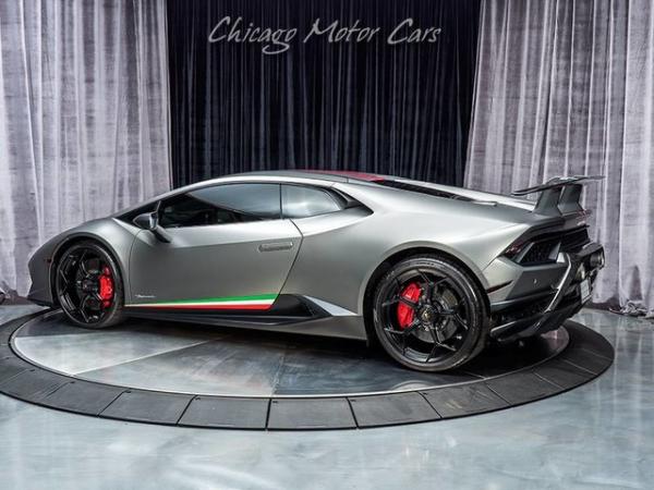 Used 2018 Lamborghini Huracan Performante for sale Sold at Chicago Motor Cars in West Chicago IL 60185 3