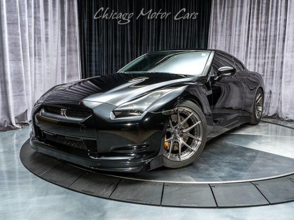 Used 2010 Nissan GT-R Premium *700 HP!* for sale Sold at Chicago Motor Cars in West Chicago IL 60185 2