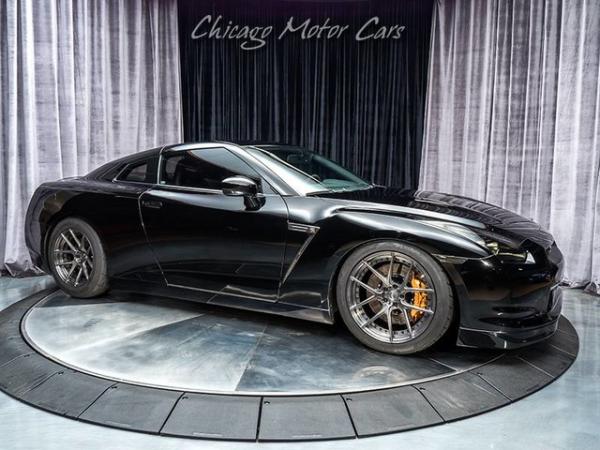 Used 2010 Nissan GT-R Premium *700 HP!* for sale Sold at Chicago Motor Cars in West Chicago IL 60185 6