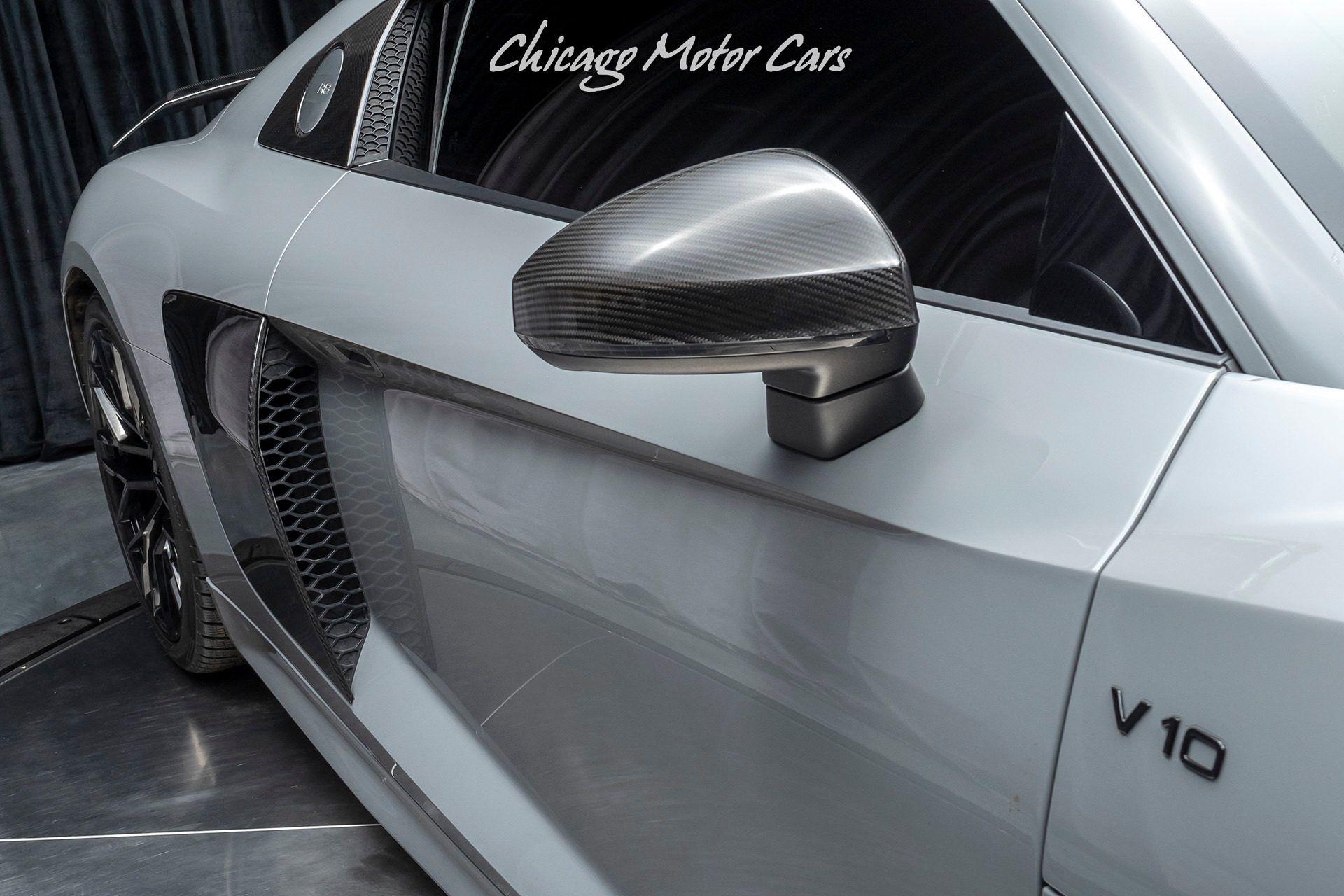 https://www.chicagomotorcars.com/imagetag/4451/57/l/Used-2017-Audi-R8-V10-plus-R8-V10-plus-Coupe-MSRP-201150-Nardo-Grey.jpg