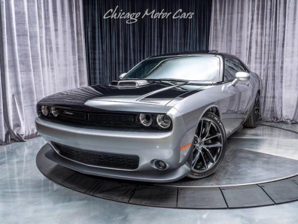 Used 2017 Dodge Challenger 392 HEMI Scat Pack Shaker 101 Miles! for sale Sold at Chicago Motor Cars in West Chicago IL 60185 2