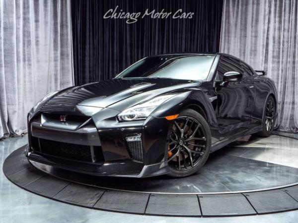 Used 2017 Nissan GT-R Premium ALPHA 7 700HP for sale Sold at Chicago Motor Cars in West Chicago IL 60185 2