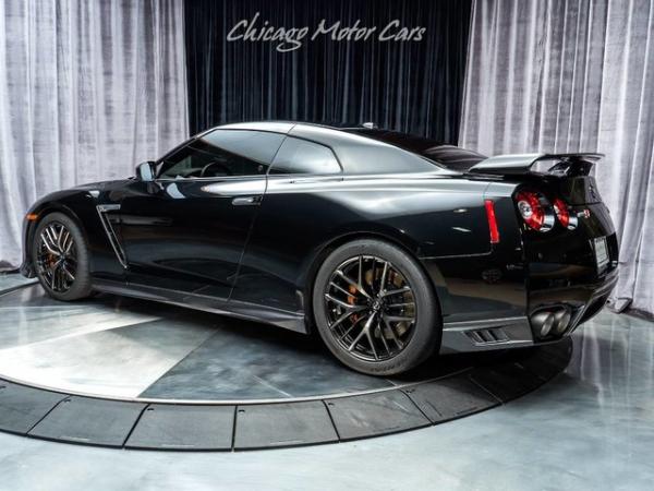 Used 2017 Nissan GT-R Premium ALPHA 7 700HP for sale Sold at Chicago Motor Cars in West Chicago IL 60185 3