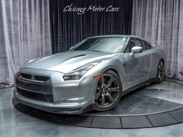 Used-2009-Nissan-GT-R-Premium