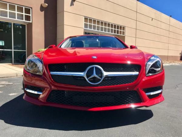 Used 2014 Mercedes-Benz SL550 Convertible for sale Sold at Chicago Motor Cars in West Chicago IL 60185 4