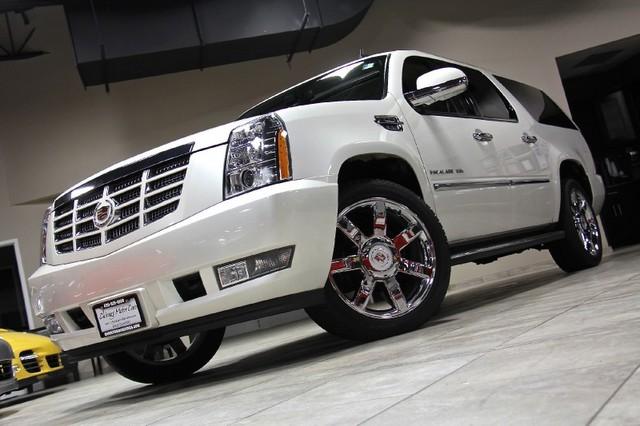 New-2010-Cadillac-Escalade-ESV-Luxury-Luxury