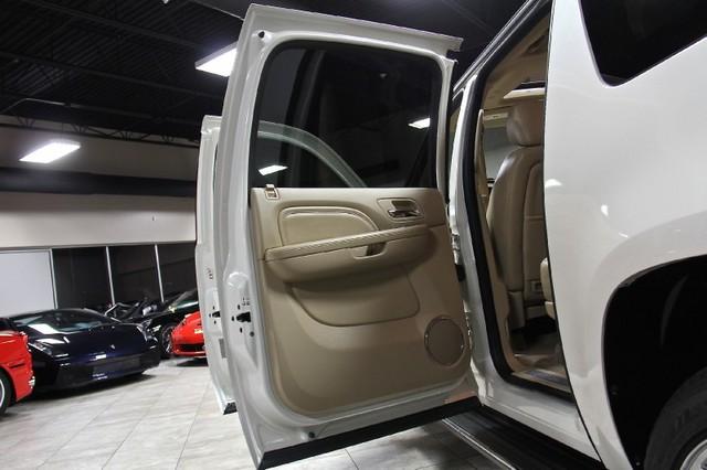 New-2010-Cadillac-Escalade-ESV-Luxury-Luxury