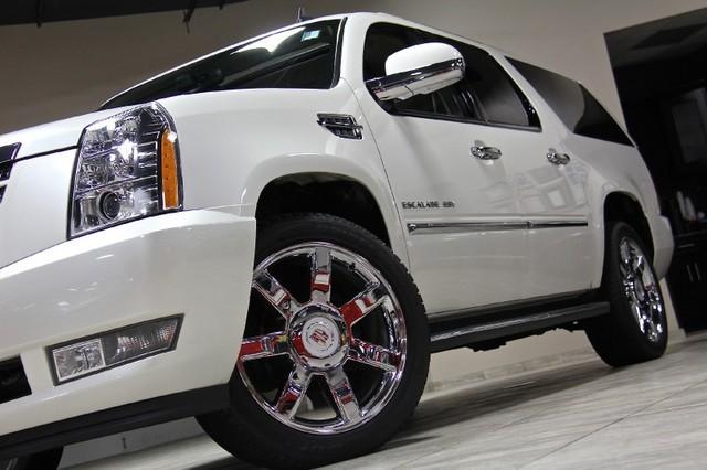 New-2010-Cadillac-Escalade-ESV-Luxury-Luxury