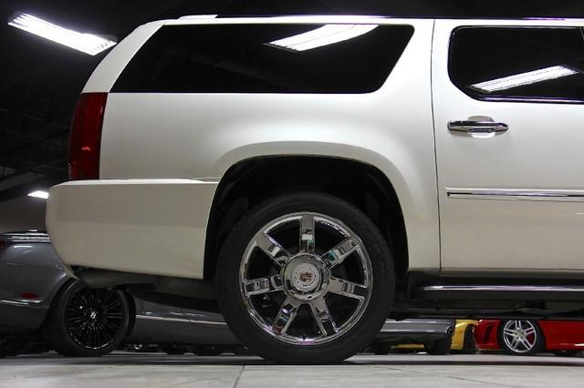 New-2010-Cadillac-Escalade-ESV-Luxury-Luxury