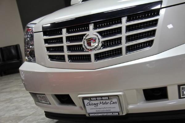 New-2010-Cadillac-Escalade-ESV-Luxury-Luxury