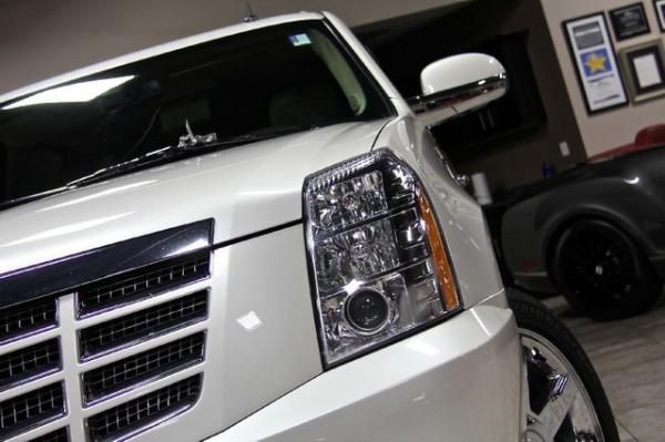 New-2010-Cadillac-Escalade-ESV-Luxury-Luxury