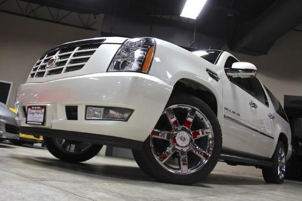 New-2010-Cadillac-Escalade-ESV-Luxury-Luxury