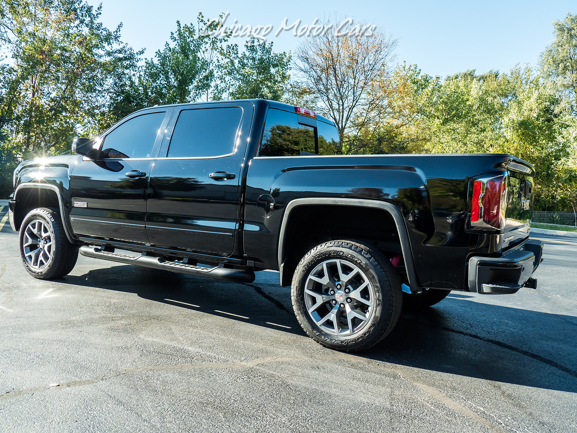 Used-2017-GMC-Sierra-1500-SLT