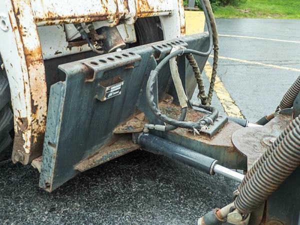 Used-1995-Bobcat-853-Skid-Steer