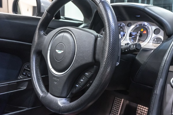 Used-2009-Aston-Martin-Vantage-Convertible-NAVIGATION